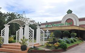 Queen Margarette Hotel Lucena City Philippines 3*