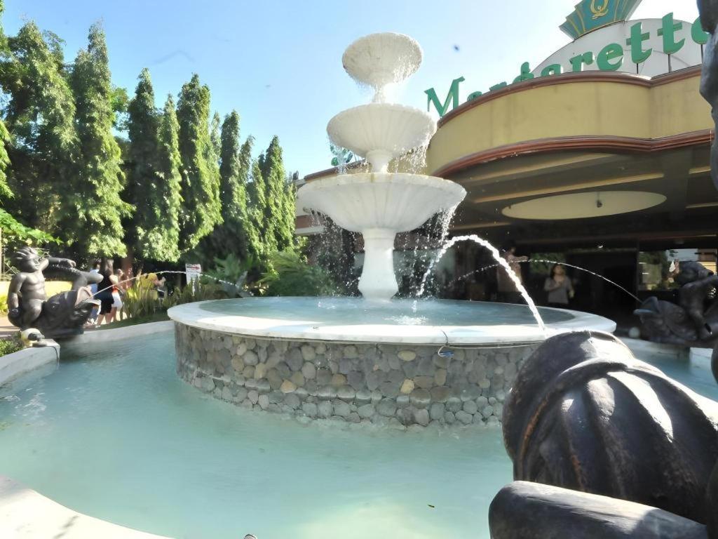 Queen Margarette Hotel Lucena Exterior photo